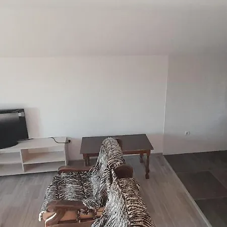 Village House Apartman *